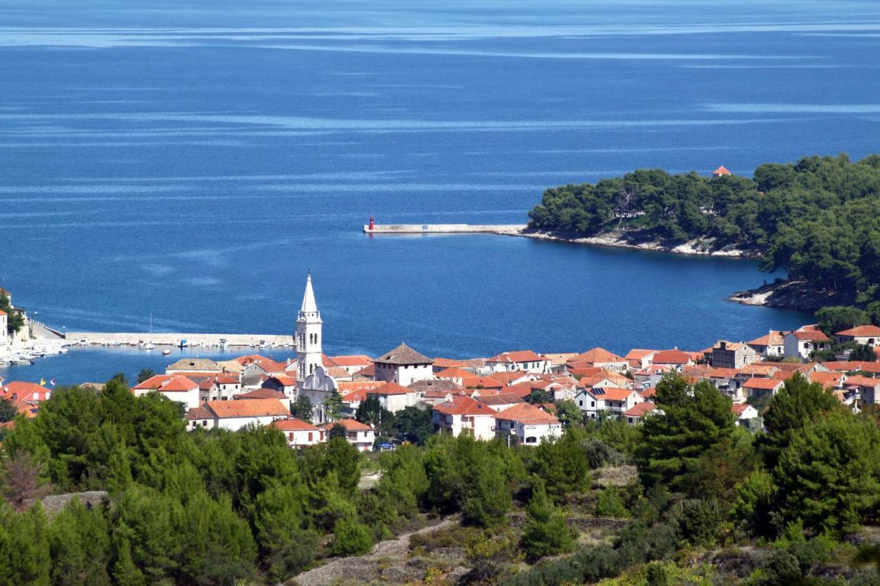 Apartments By The Sea Jelsa, Hvar - 11319 젤사 외부 사진