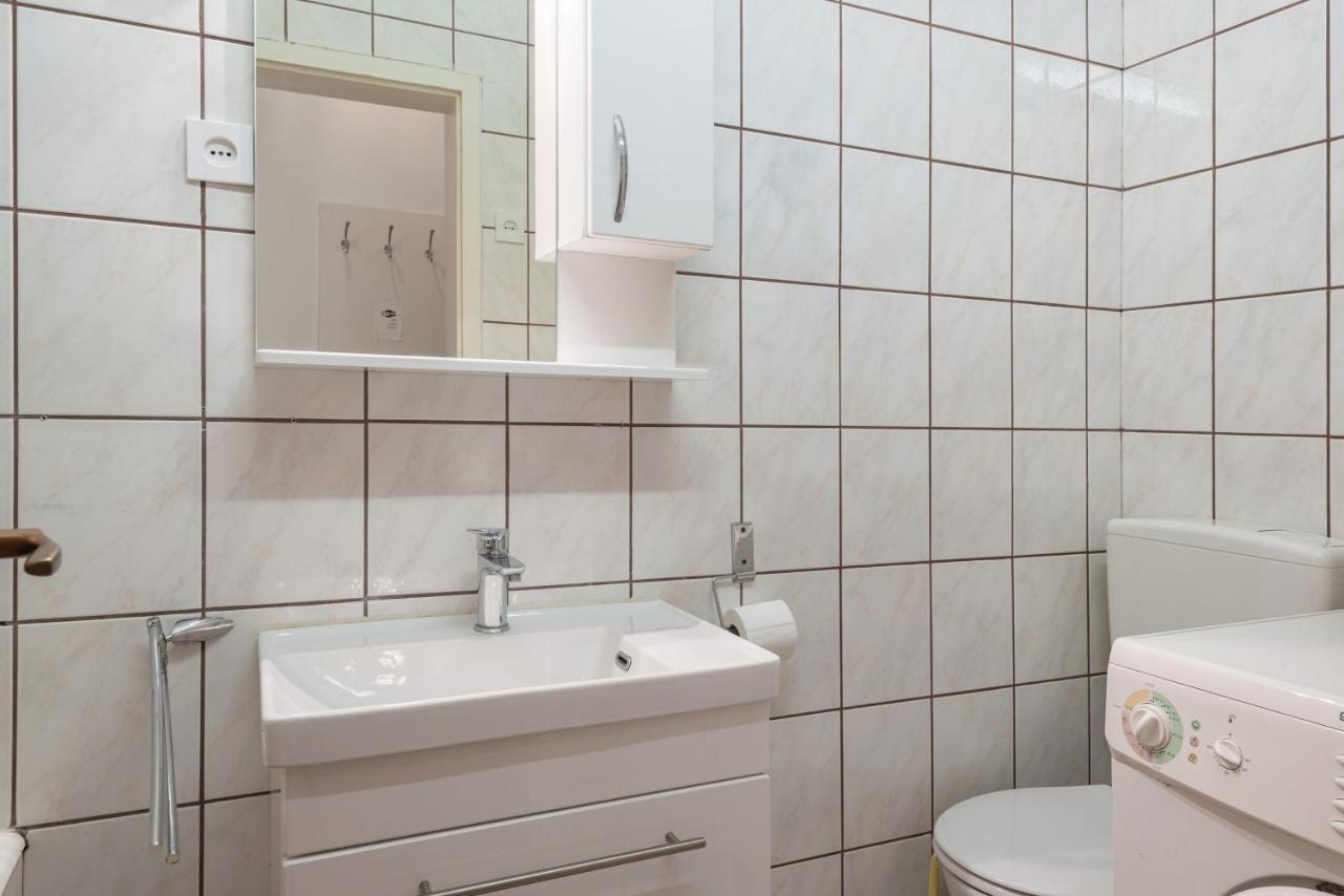 Apartments By The Sea Jelsa, Hvar - 11319 젤사 외부 사진